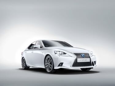 Presentata a Detroit la Lexus IS Hybrid 1