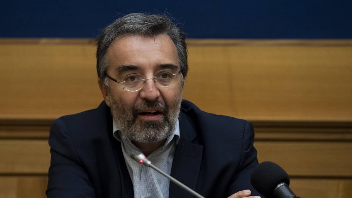 "Violati i principi di imparzialità". Scure dell'Agcom contro Damilano