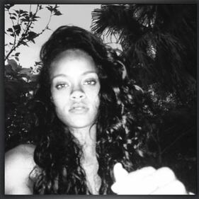 Rihanna, sexy in costume 3