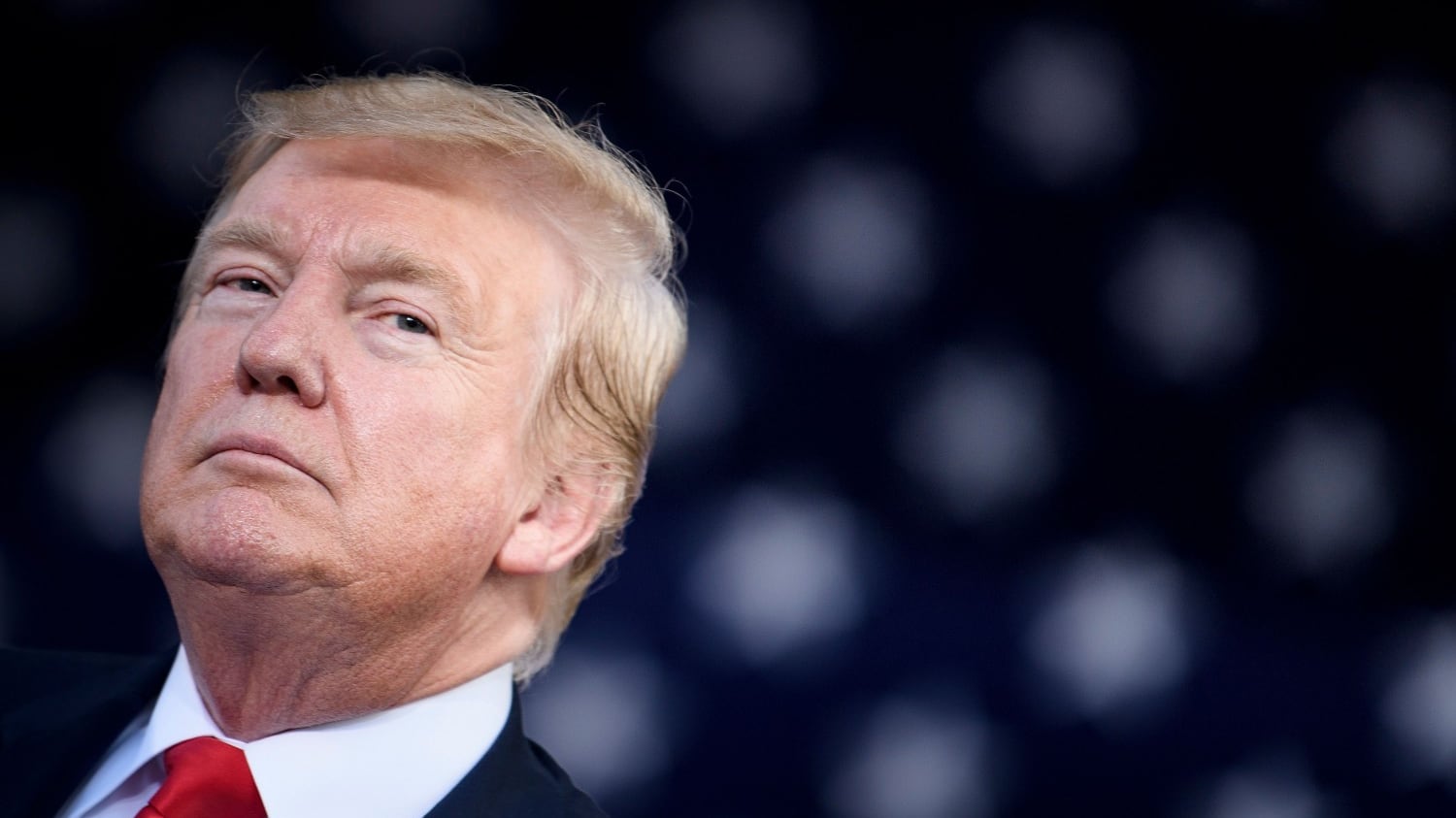 Donald vince la partita: cacciato l'ambasciatore