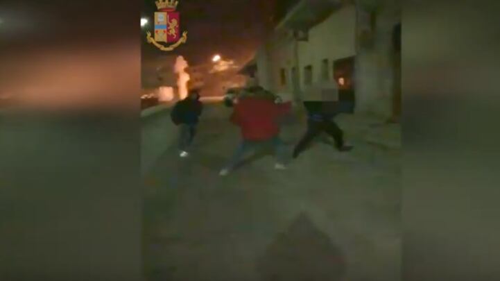 Manduria, la confessione di una ragazza: "Tra i bulli c'è anche il mio ragazzo"