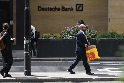 Deutsche Bank licenzia 18.000 dipendenti 7