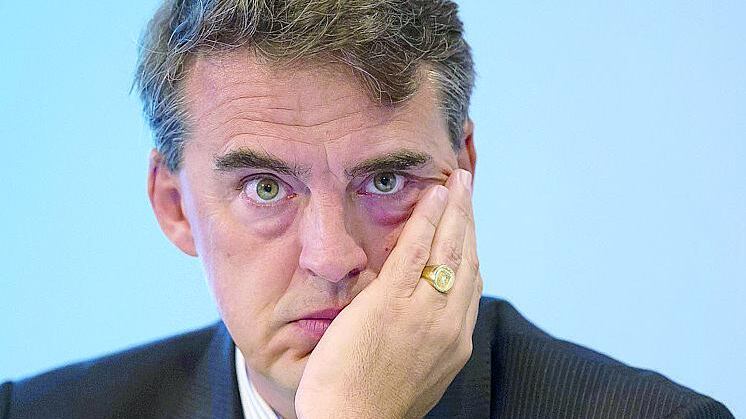 Esuberi Alitalia, governo pronto a intervenire