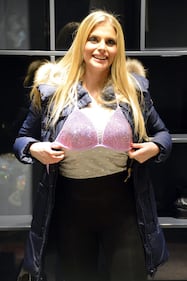 Francesca Cipriani, scollatura incontenibile 18