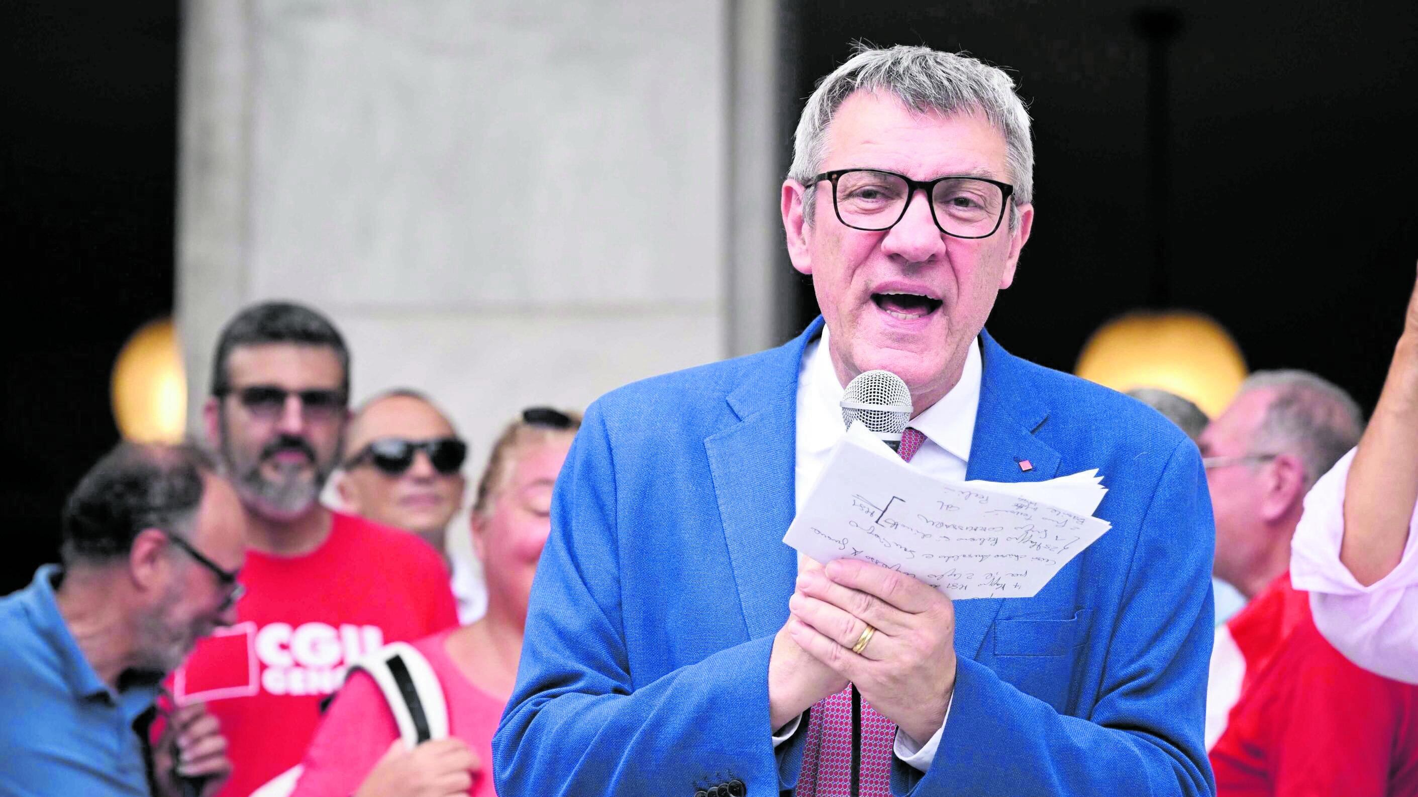 Landini sfascia Italia: sciopero il 12 dicembre. Ironia Meloni sul venerdì