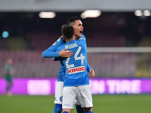 Il Napoli fa la voce grossa con la Lazio: 4-1 e primo posto in classifica