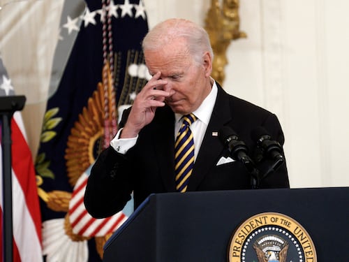 "Biden ha favorito Putin", Mentana umiliato e il ddl Zan: quindi, oggi...