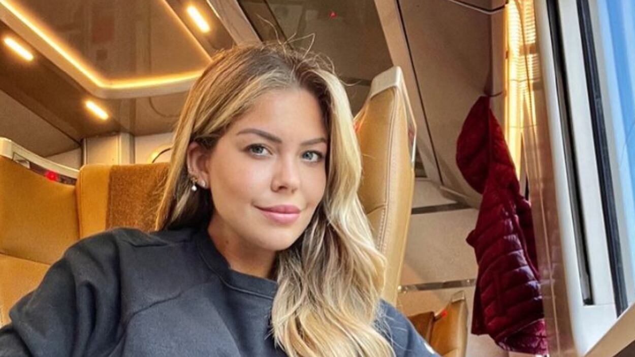 "Sul mio peso commenti morbosi". La confessione di Costanza Caracciolo sulla diastasi