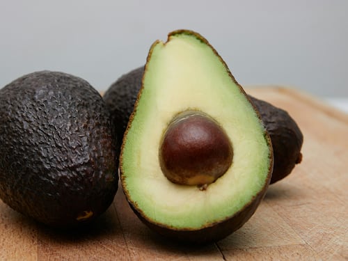 Avocado, ecco per chi riduce i rischi di malattie cardiache secondo uno studio