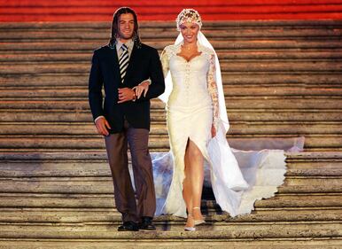 Paola Barale e Gianni Sperti nel giorno delle loro nozze (estate 1998)