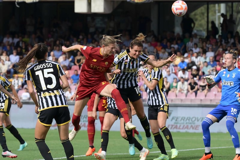 As Roma Women (Twitter)