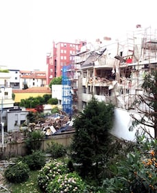 Milano, la palazzina dopo l'esplosione 8