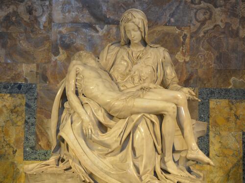 Ci vuole una madre per capire la "Pietà"