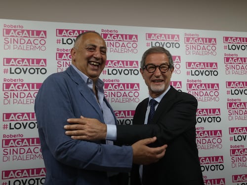 Lagalla al primo turno chiude l'era Orlando. E Berlusconi lo chiama al telefono: "Contento"