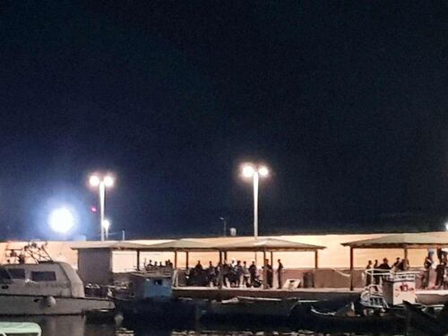 A Lampedusa si continua a sbarcare