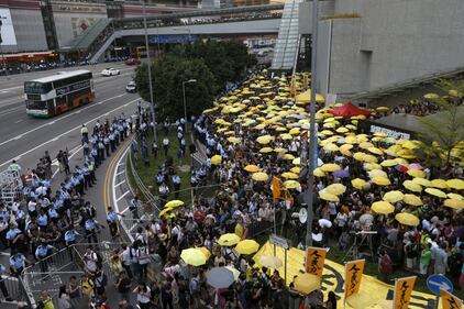 Hong Kong scende in piazza un anno dopo 26