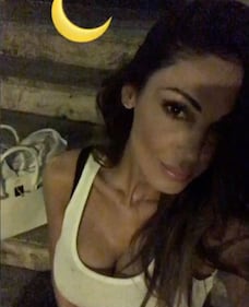 Anna Tatangelo, gambe mozzafiato 19