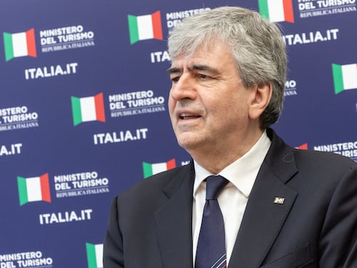 Turismo, il ministro Mazzi presenta la nuova campagna di comunicazione "Viaggio organizzato"