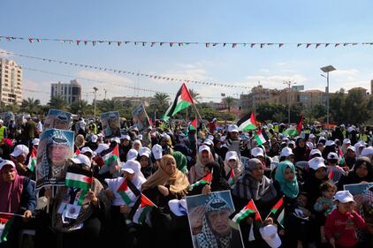 I palestinesi festeggiano l'anniversario della morte di Arafat 5