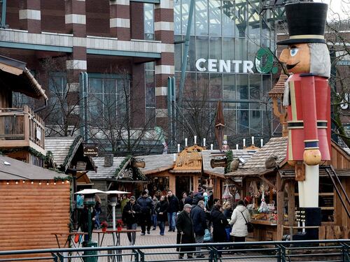 Germania, arrestati due kosovari: preparavano un attacco al centro commerciale