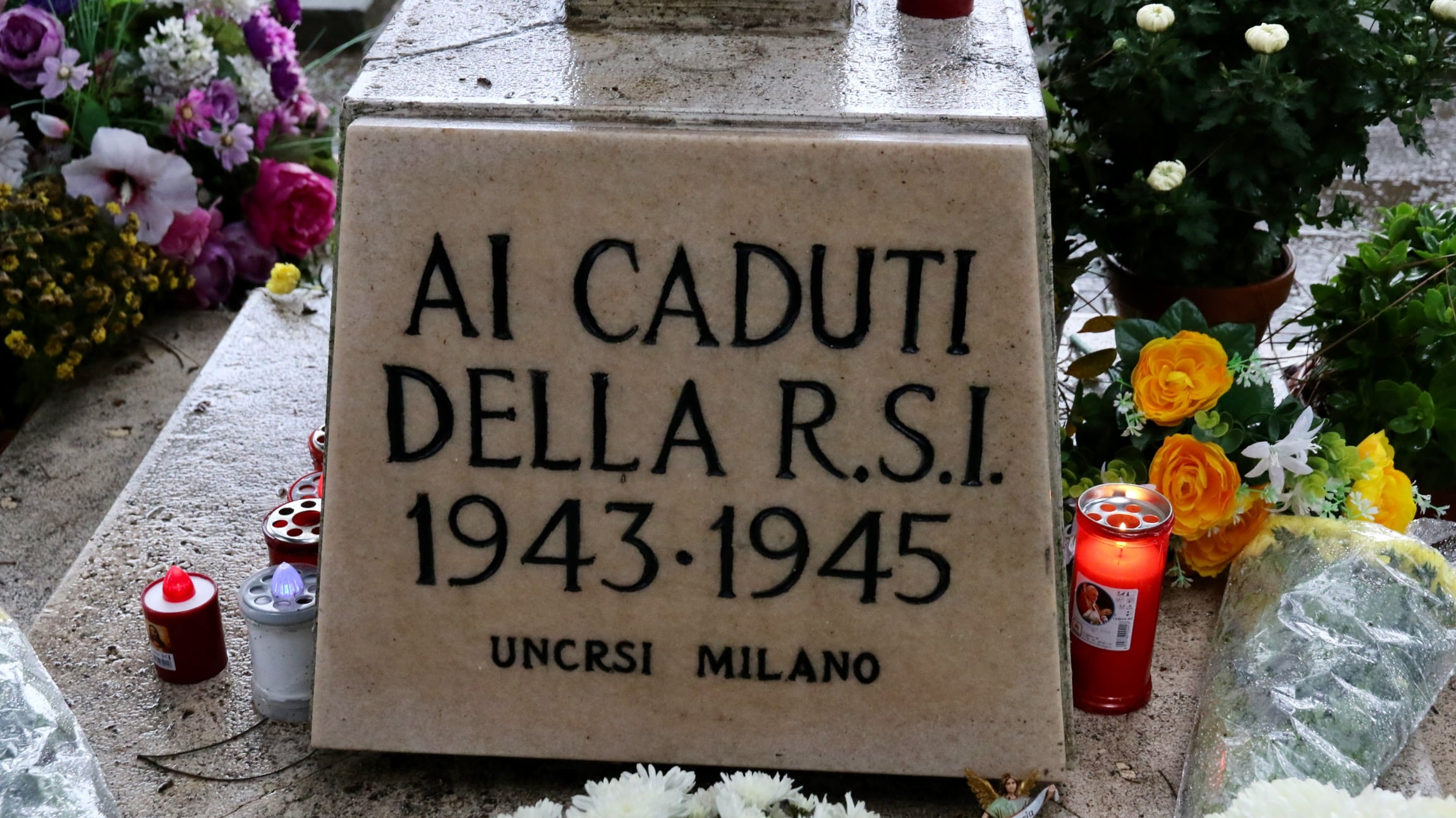 Profanate le tombe dei caduti Rsi