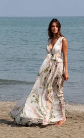 Venezia 72, Alessandra Ambrosio incanta con l'abito trasparente 14