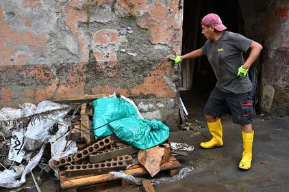 Maltempo, Genova e la Liguria flagellate dai nubifragi
