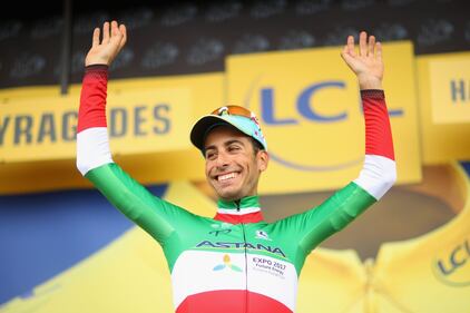 Aru in maglia gialla: le foto di un'impresa 3