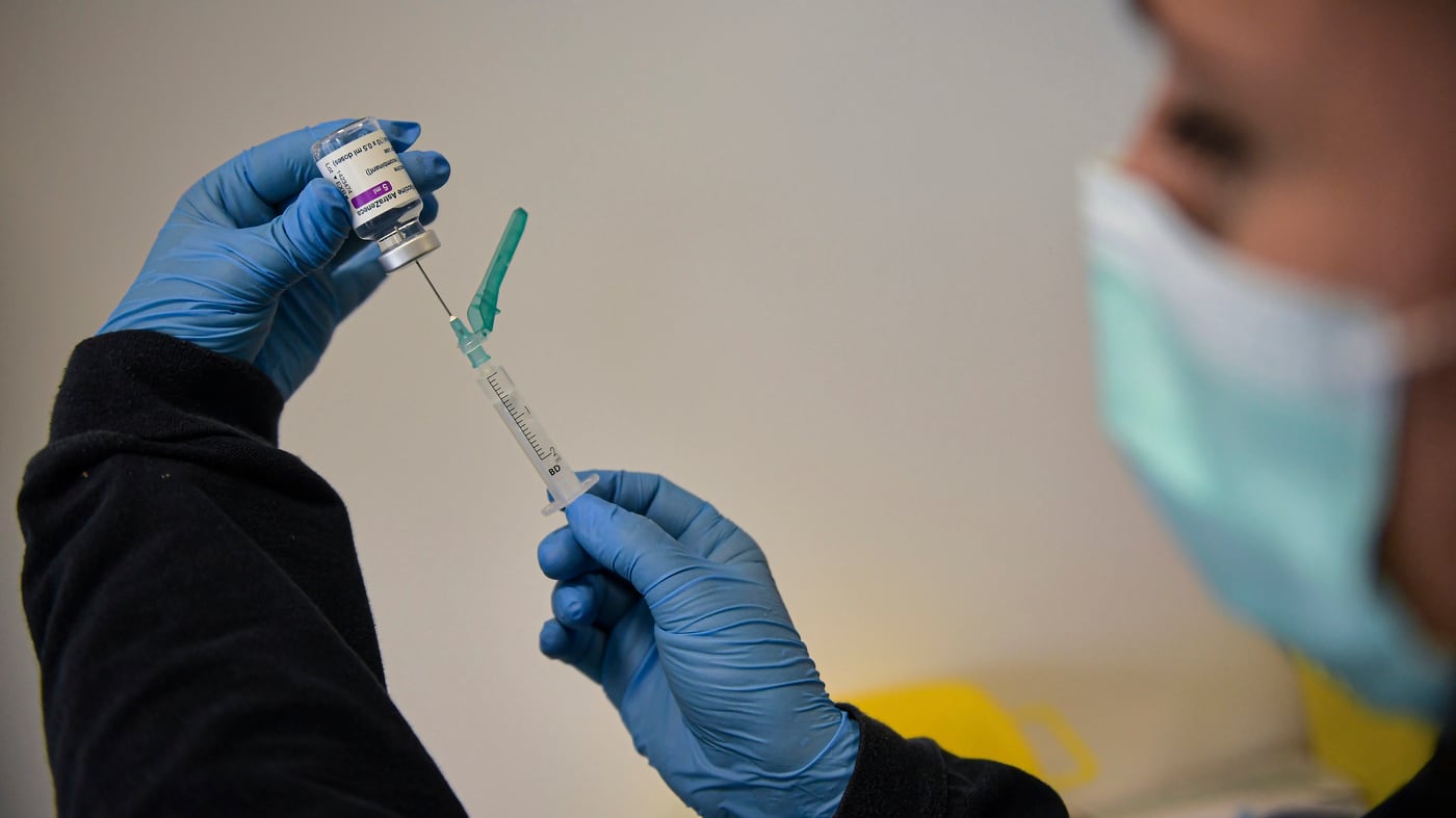 "Indagine su un disturbo raro". Un'altra tegola su AstraZeneca