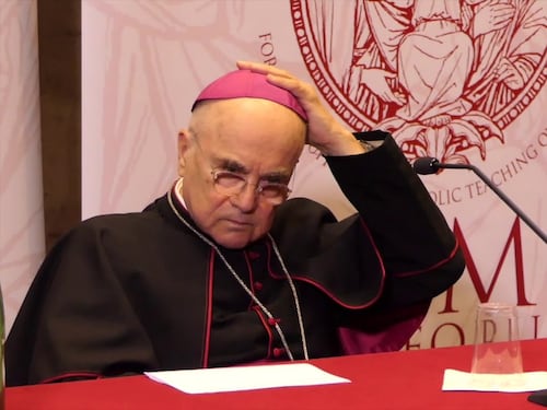 Rispunta Viganò: "McCarrick si penta per gli abusi"