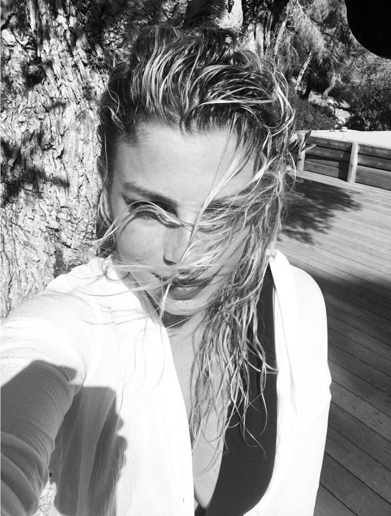 Emma Marrone, sexy sul palco e nella vita privata 8