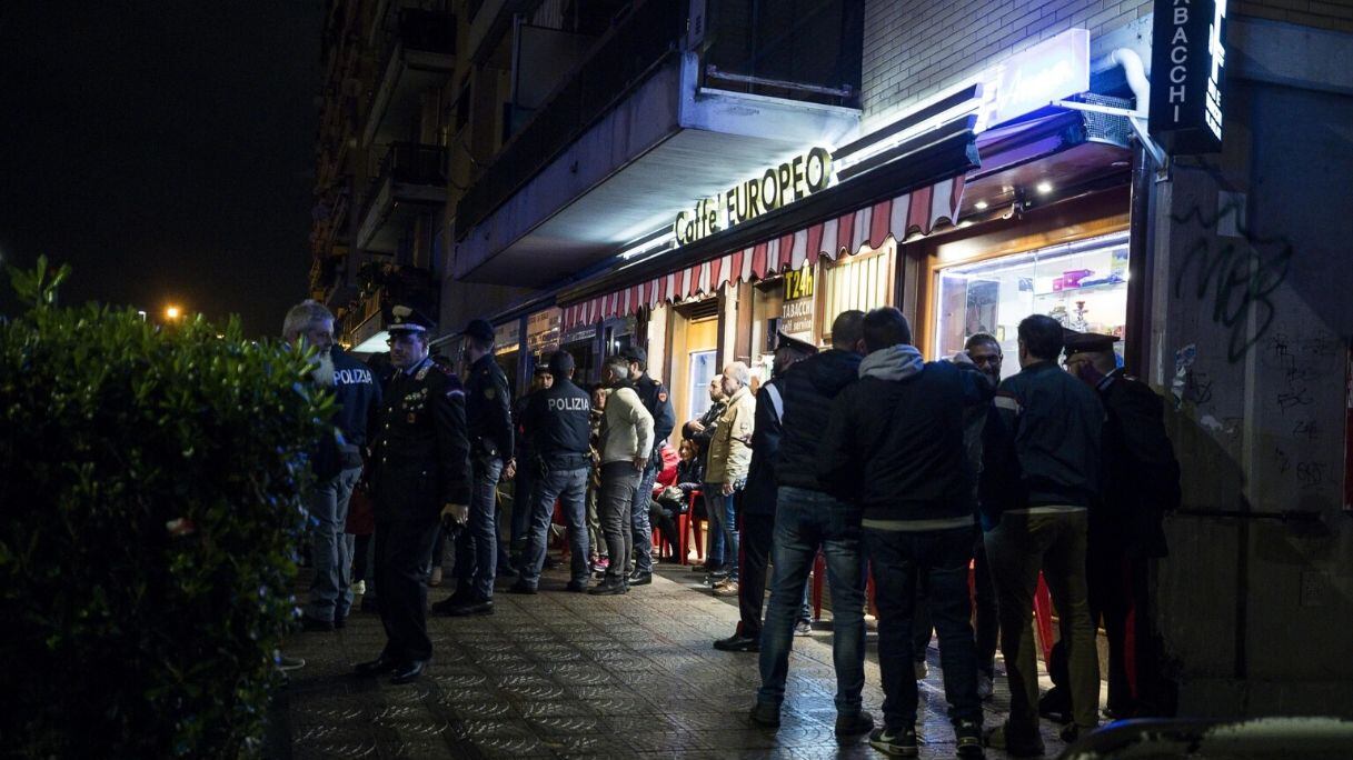 "Una mossa di karate": così il cliente eroe ha bloccato rapinatore