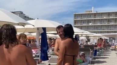 Insulta Salvini in spiaggia. Per vicesindaco finisce male