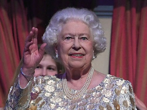 La regina Elisabetta abdicherà entro fine anno?