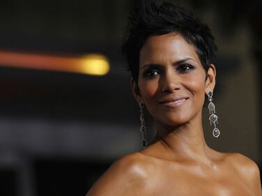 Halle Berry, sexy e talentuosa 15