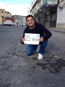 "Fuossbook", a Napoli la denuncia alle voragini nelle strade  6