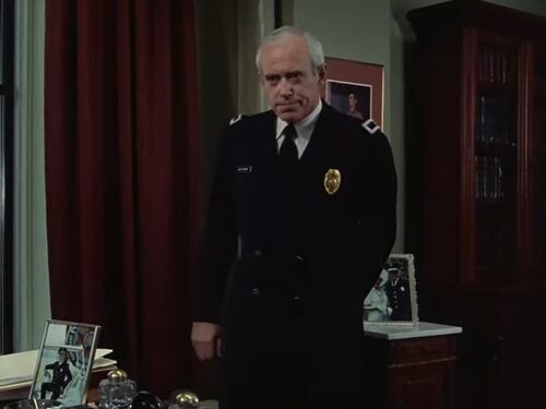 Morto George Robertson: addio al commissario Hurst di Scuola di polizia