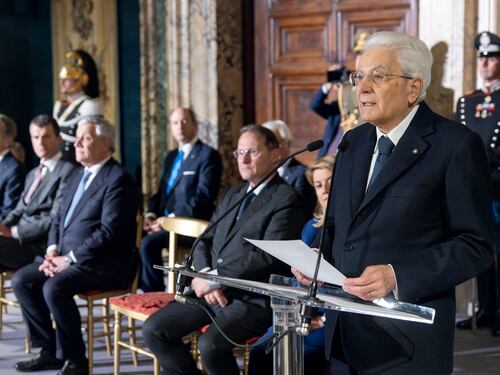 Il monito di Mattarella all'Ue: "Sul nuovo Patto di stabilità unire chiarezza e pazienza"