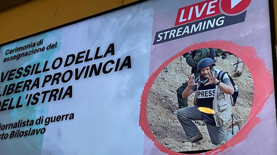 A Fausto Biloslavo il Vessillo della Libera Provincia dell’Istria