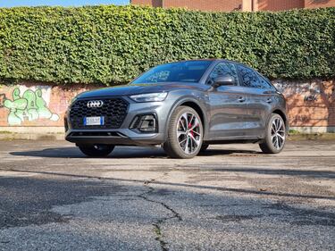 Audi Q5 Spoortback PHEV, guarda le foto 13