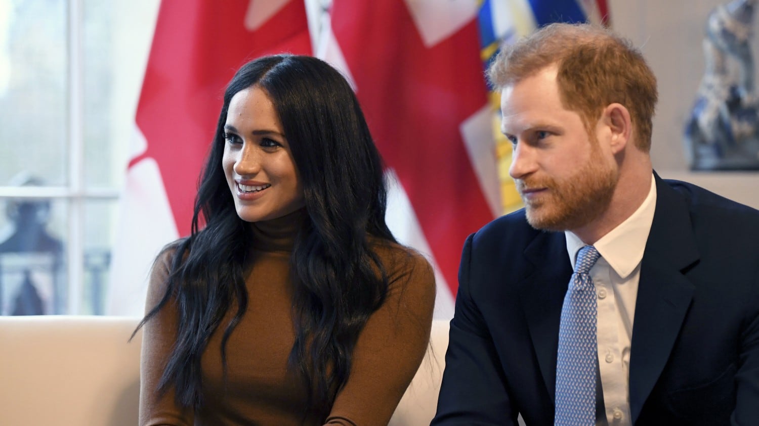 La mossa estrema di Meghan: accusare la regina di razzismo