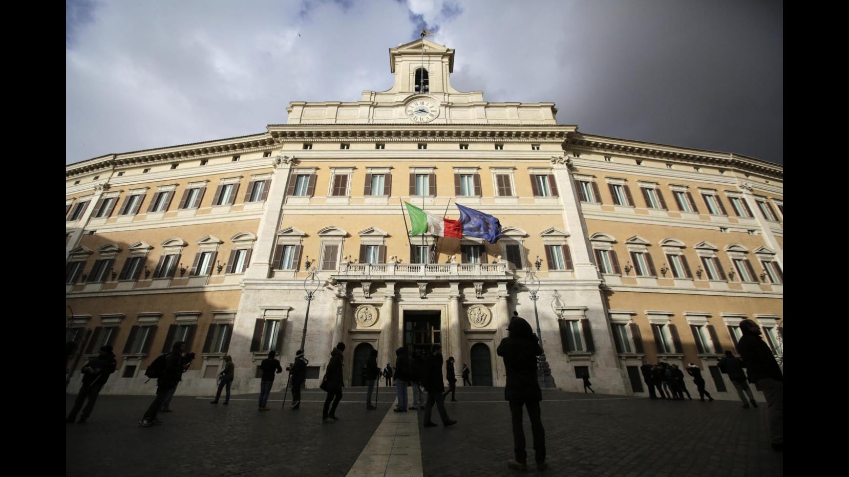 Crisi di governo, solo Prodi sfiduciato in Parlamento