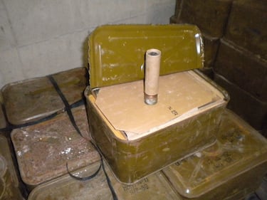 Le foto inedite dell'arsenale nel bunker segreto 16