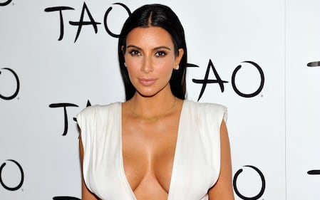 Kim Kardashian, nudo completo allo specchio 1