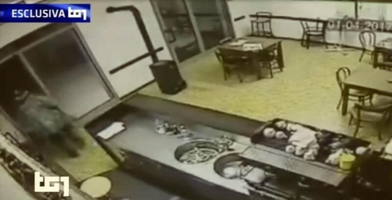 Budrio, ecco l'assalto di Igor al bar 4
