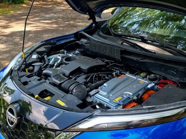 Nissan Jukel Hybrid prova su strada: guarda le foto 23