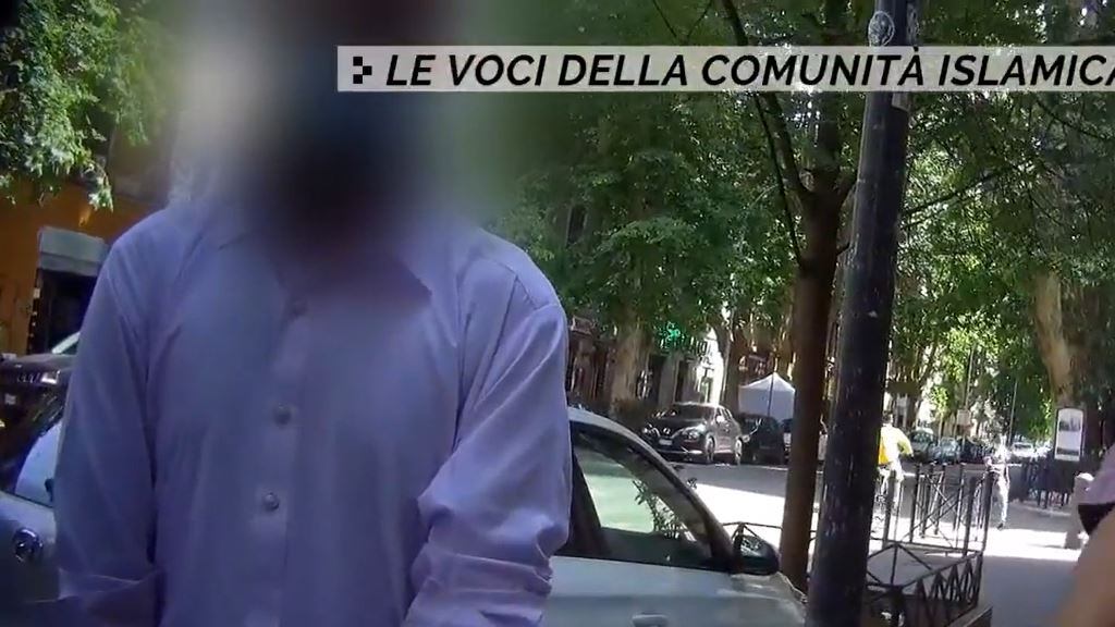 La minaccia choc dell'islamico: "Vi dico quando la donna va accoltellata"