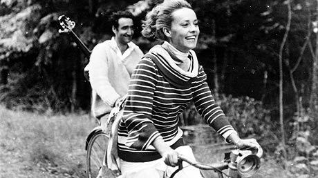 Morta l'attrice francese Jeanne Moreau