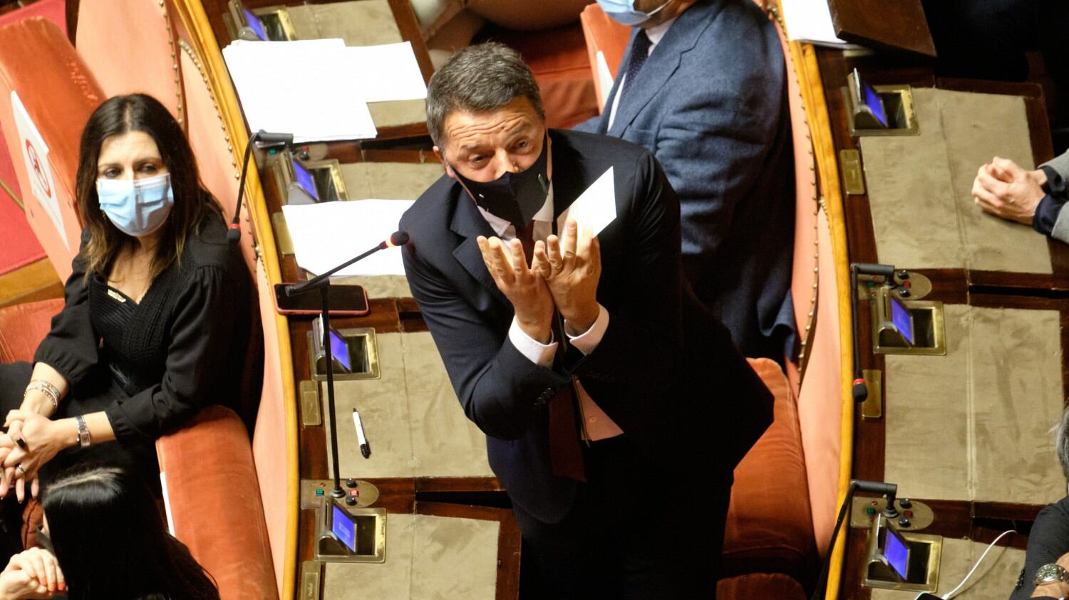 Il piano segreto di Renzi: riprendersi la guida del Pd