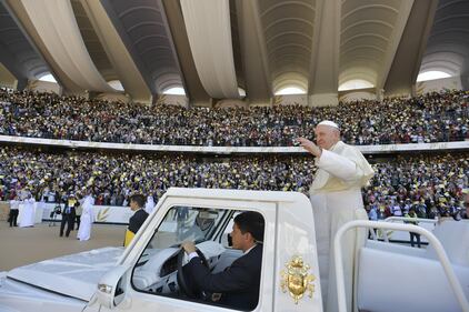 La Messa di papa Francesco negli Emirati 5